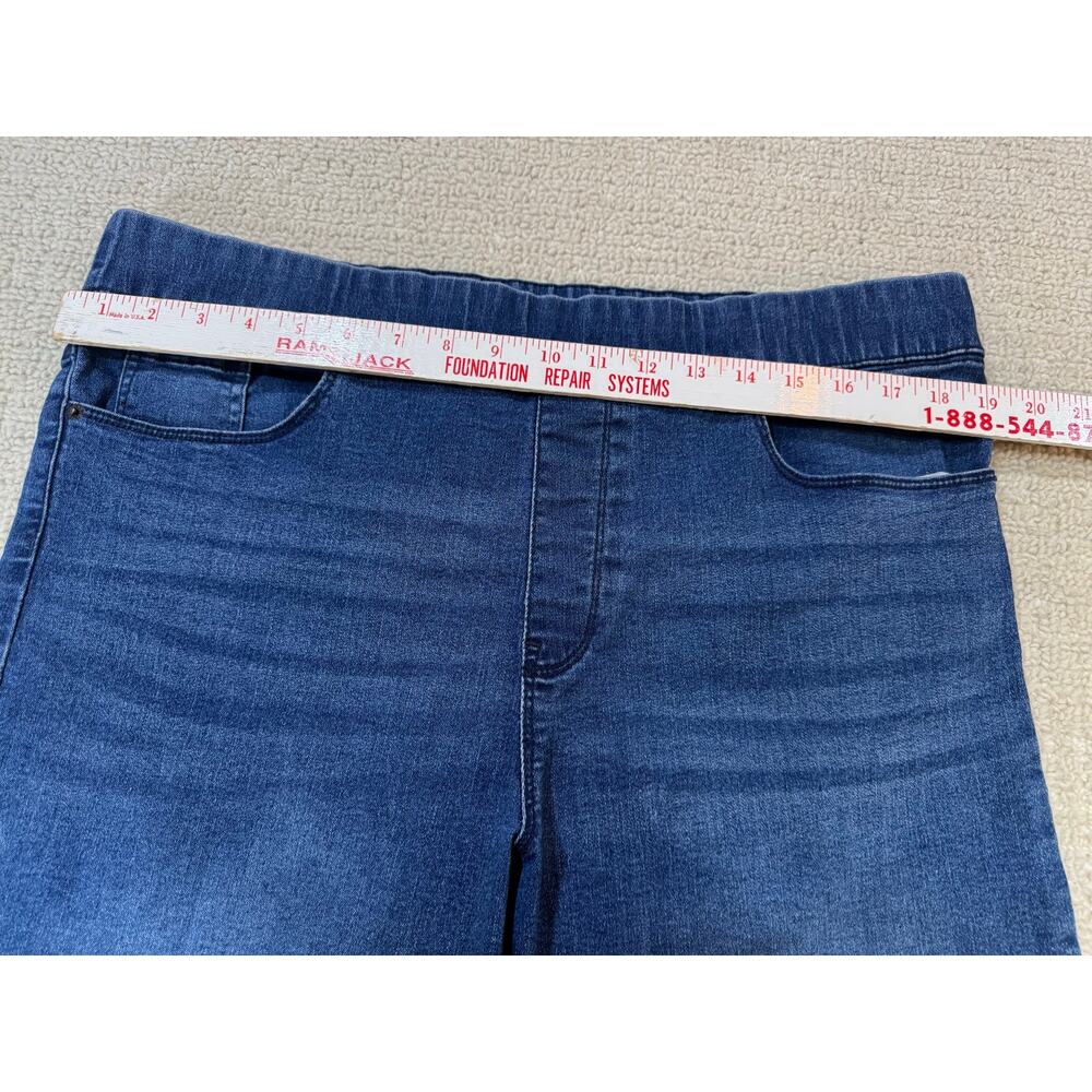 DKNY Jeans Womens XL Pull On Bermuda Shorts Stretch Denim Comfort Jorts Blue - Picture 4 of 10